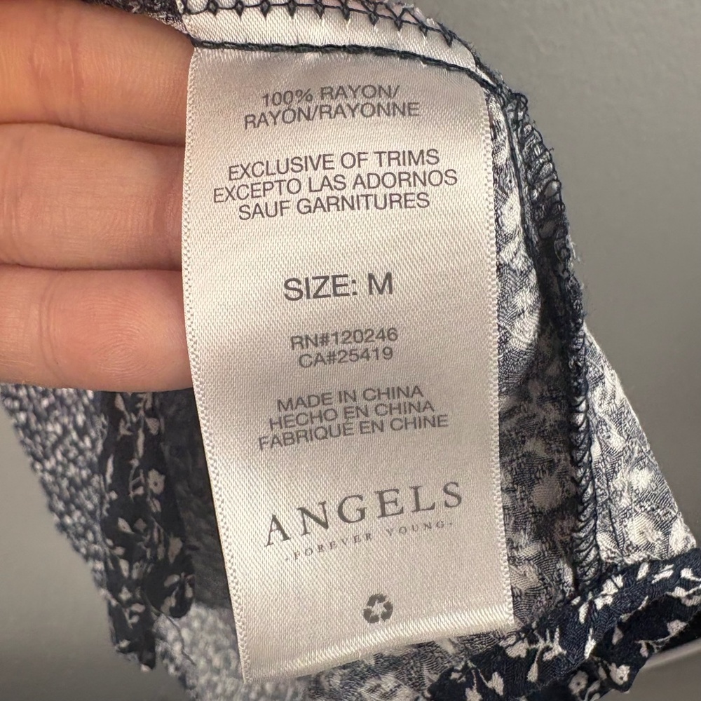 Angels Indigo Floral Blouse - Picture 8 of 9